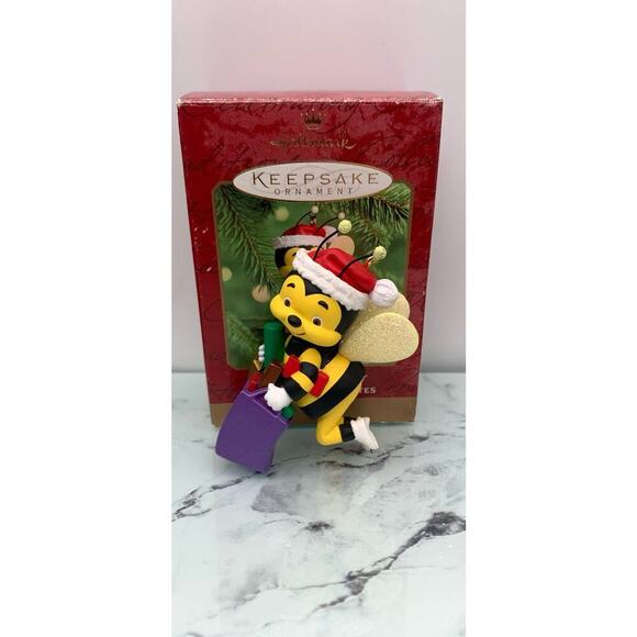Vintage Hallmark Keepsake Christmas Tree Ornament Busy Bee Shopper 2000 - Picture 3 of 3
